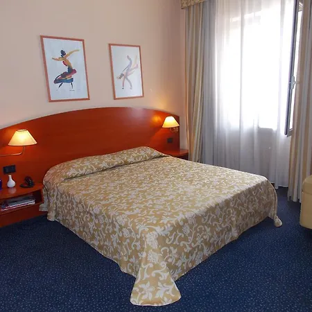 Hotel Firenze 3*