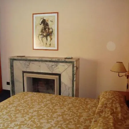 Отель Firenze 3*