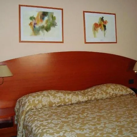 Firenze 3* Тирана