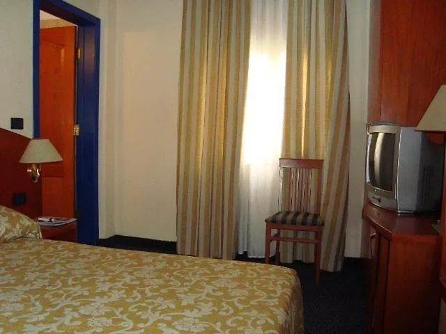 Firenze Hotell Tirana